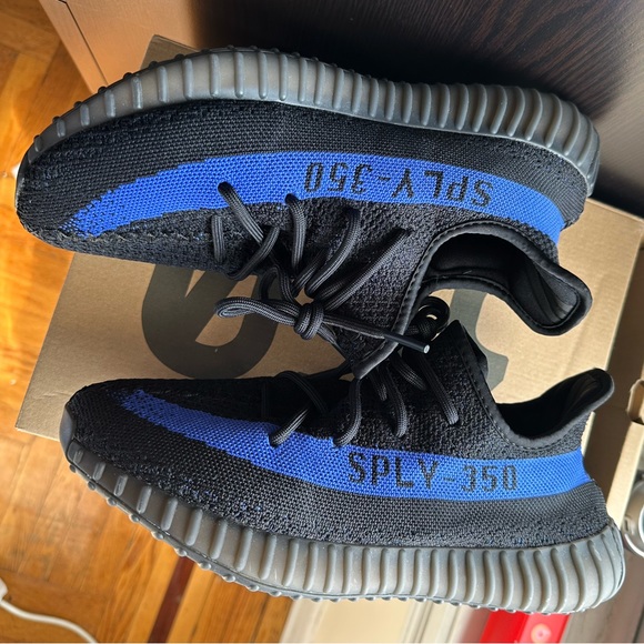 Yeezy boost 350 v2 black/dazblu - Picture 2 of 3